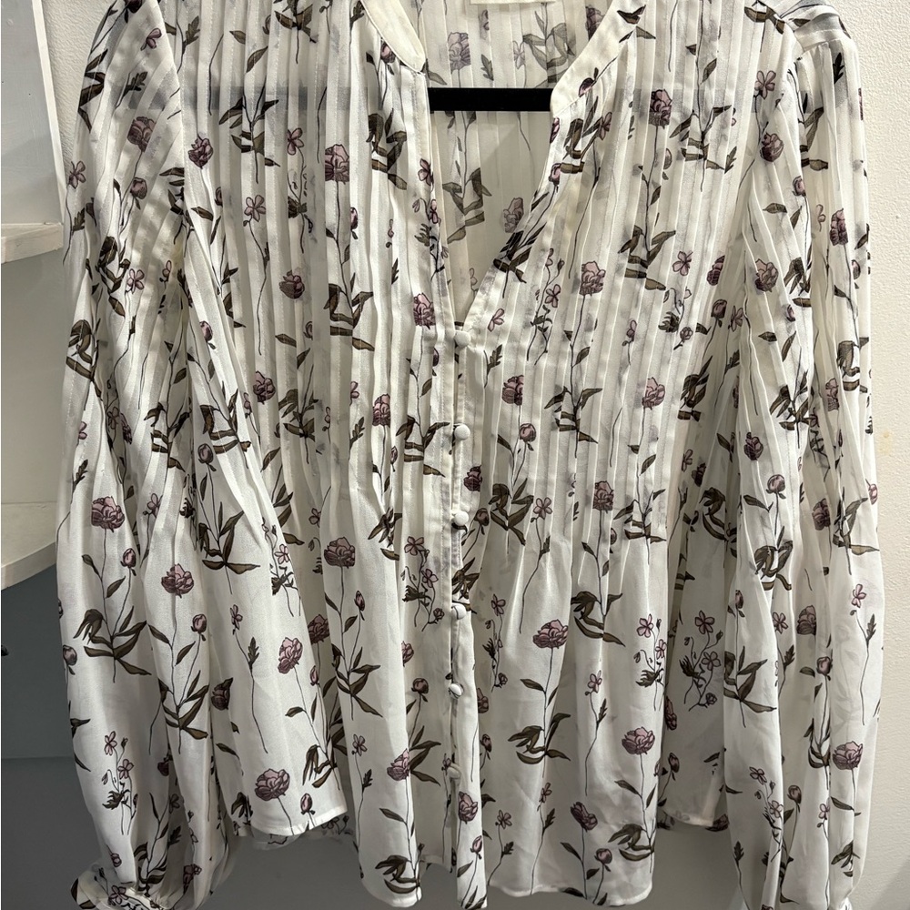 Rails Floral Relaxed Pleated Blouse with Button Down Front Closure